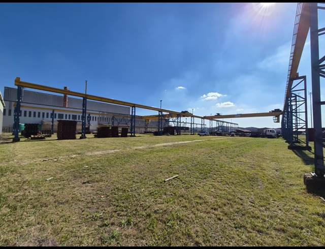 3,000M² INDUSTRIAL YARD TO LET IN ROODEKOP